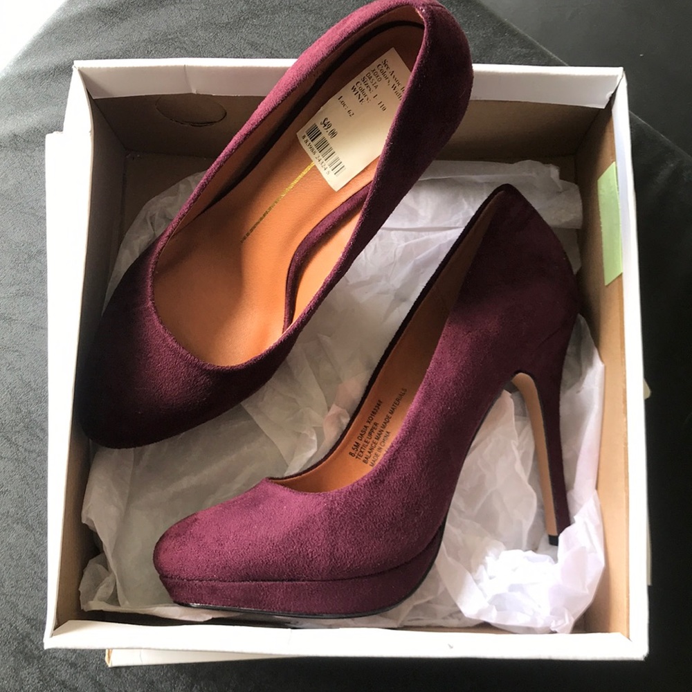 Burgundy suede pumps
